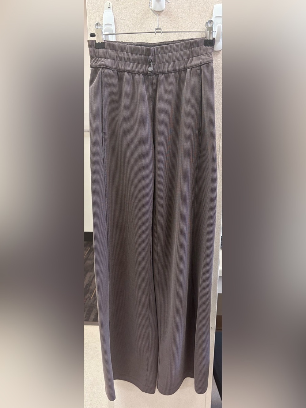 Lululemon Ribbed Softstreme High Rise Pant 32.5” - Picture 5 of 6